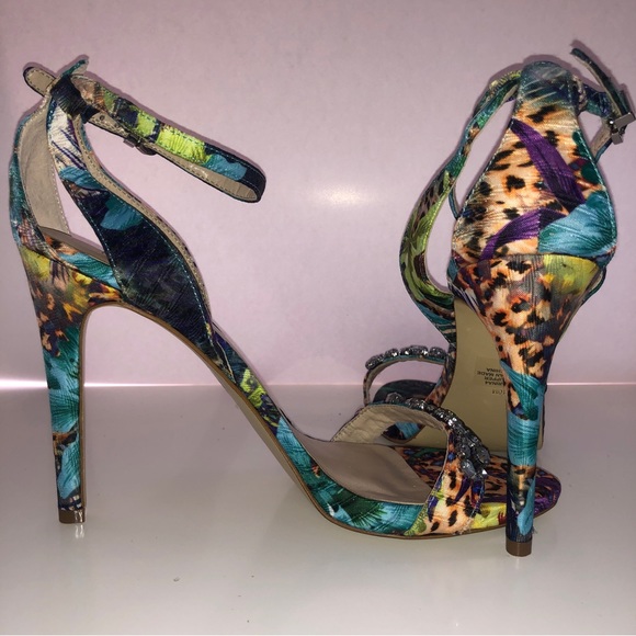 NEW. NO BOX.  GUESS CATERINA. Multicolor Rhinestone Sandals. - Picture 12 of 16